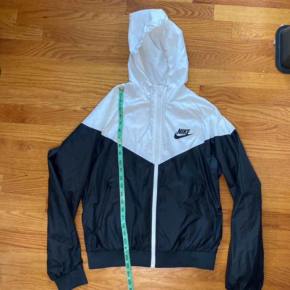 Nike Jacket - Picture 4 of 12